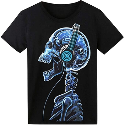 Muzieklicht op LEIDENE T-shirt met het Patroonskelet van de Serigrafiedruk