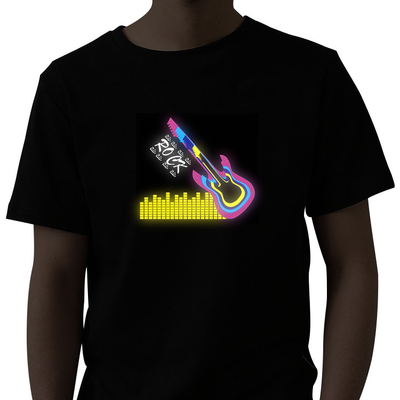 Licht op Muziek Geactiveerde T-shirt met het Comité van Gr Paar